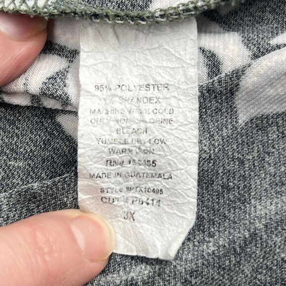 Papermoon Blouse 3X Gray Green Tones Floral White Rose Print Split Neck Top - Picture 9 of 9